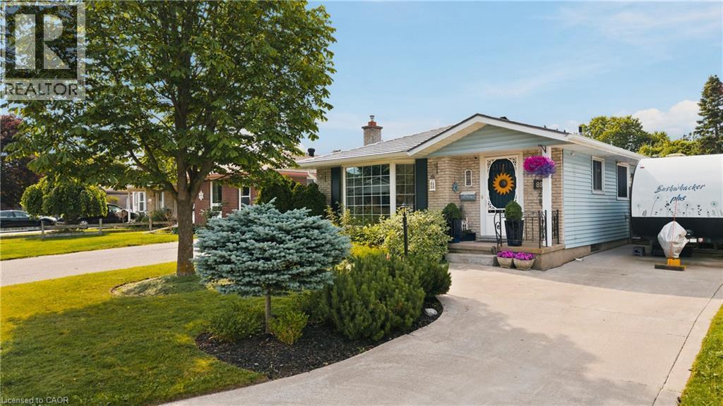 89 Geneva Crescent, Kitchener, ON
