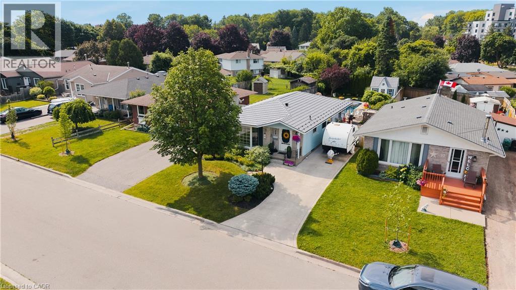 89 Geneva Crescent, Kitchener, ON