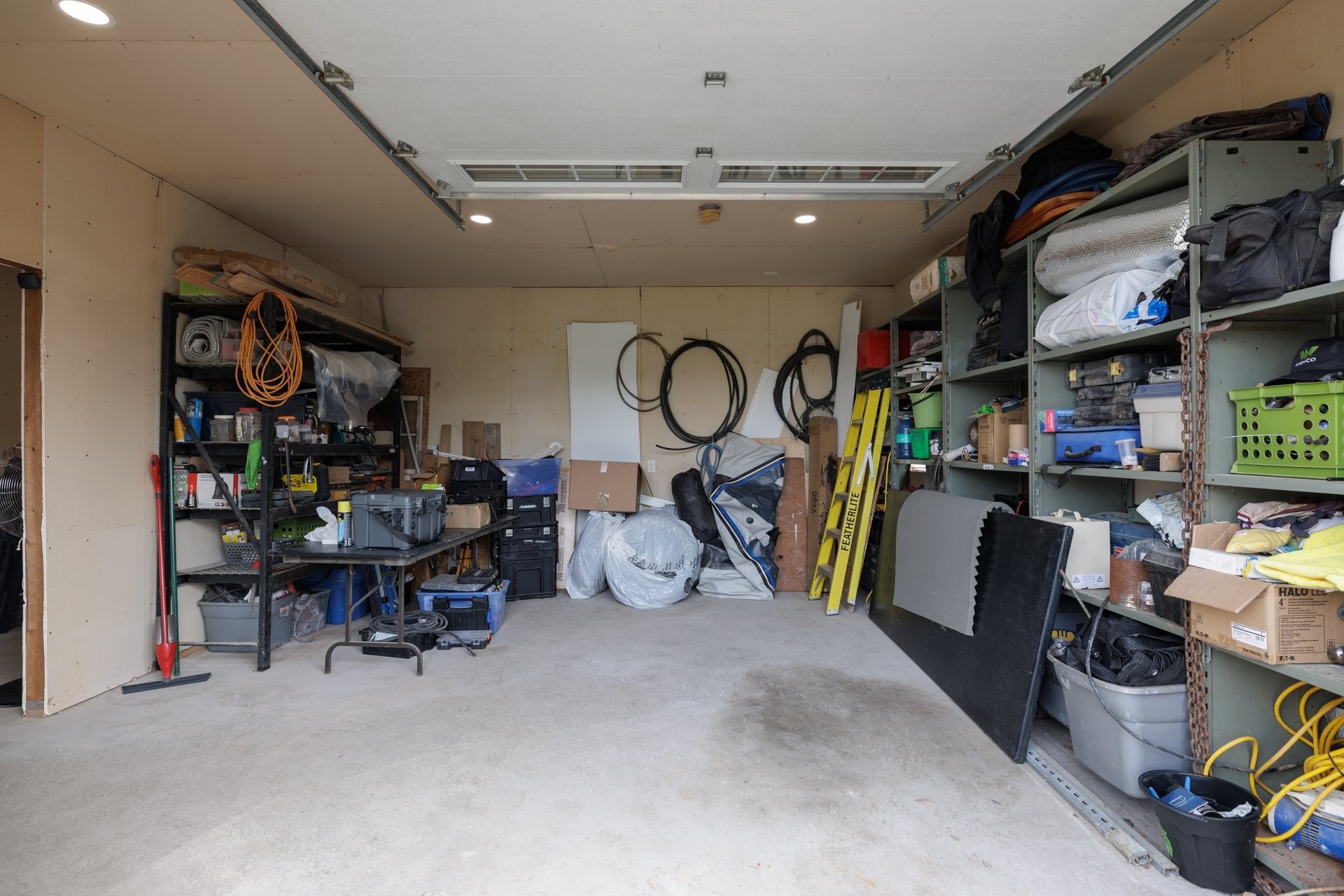 Garage - 81Z Route 223, Lacolle, QC