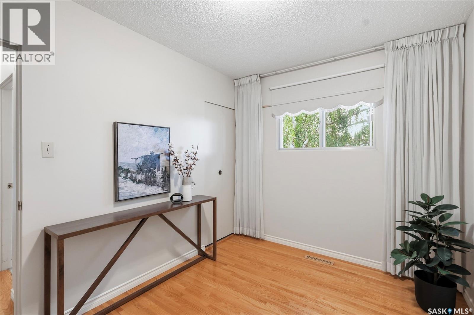 908 X Avenue N, Saskatoon, SK