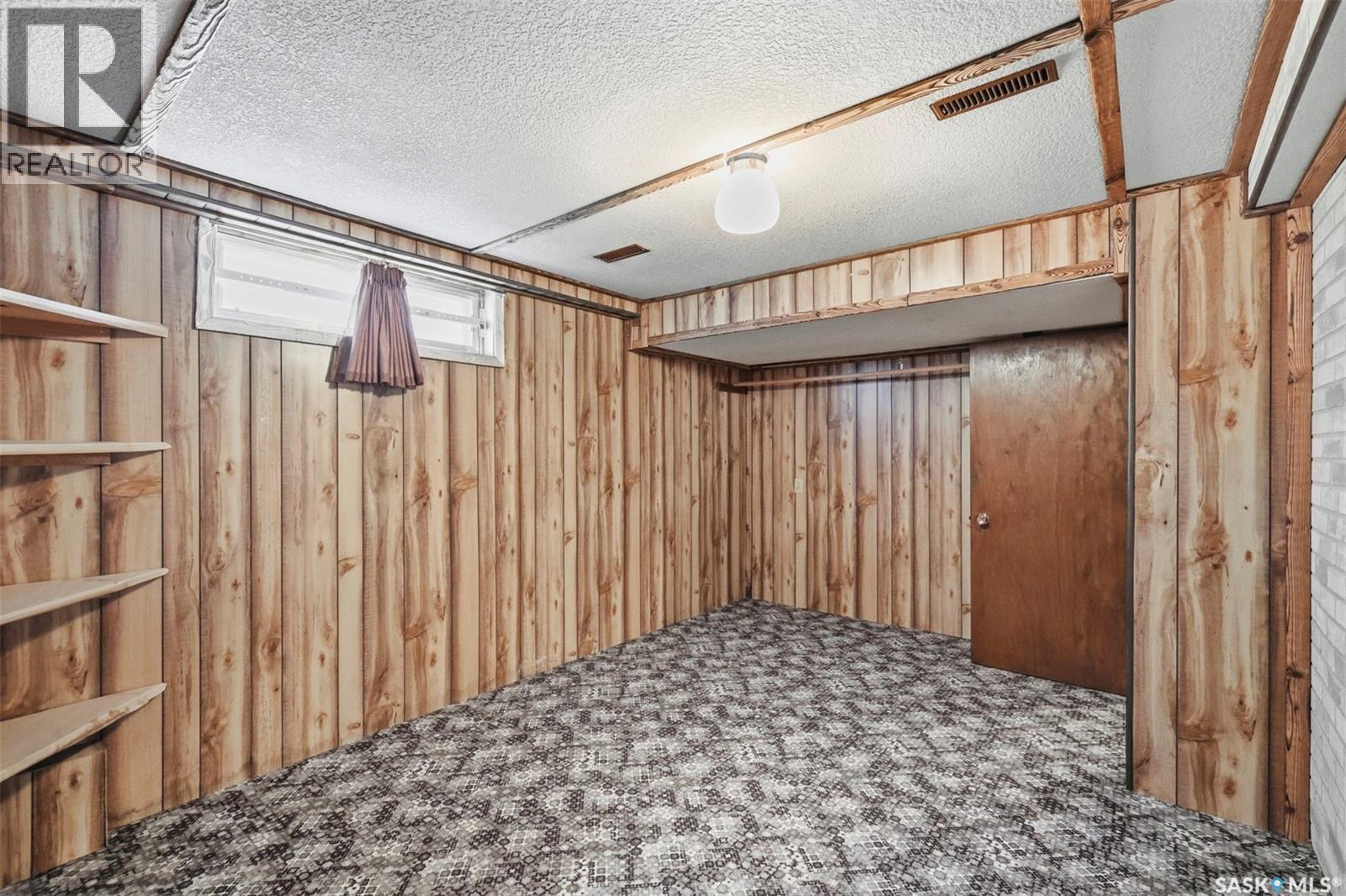 908 X Avenue N, Saskatoon, SK
