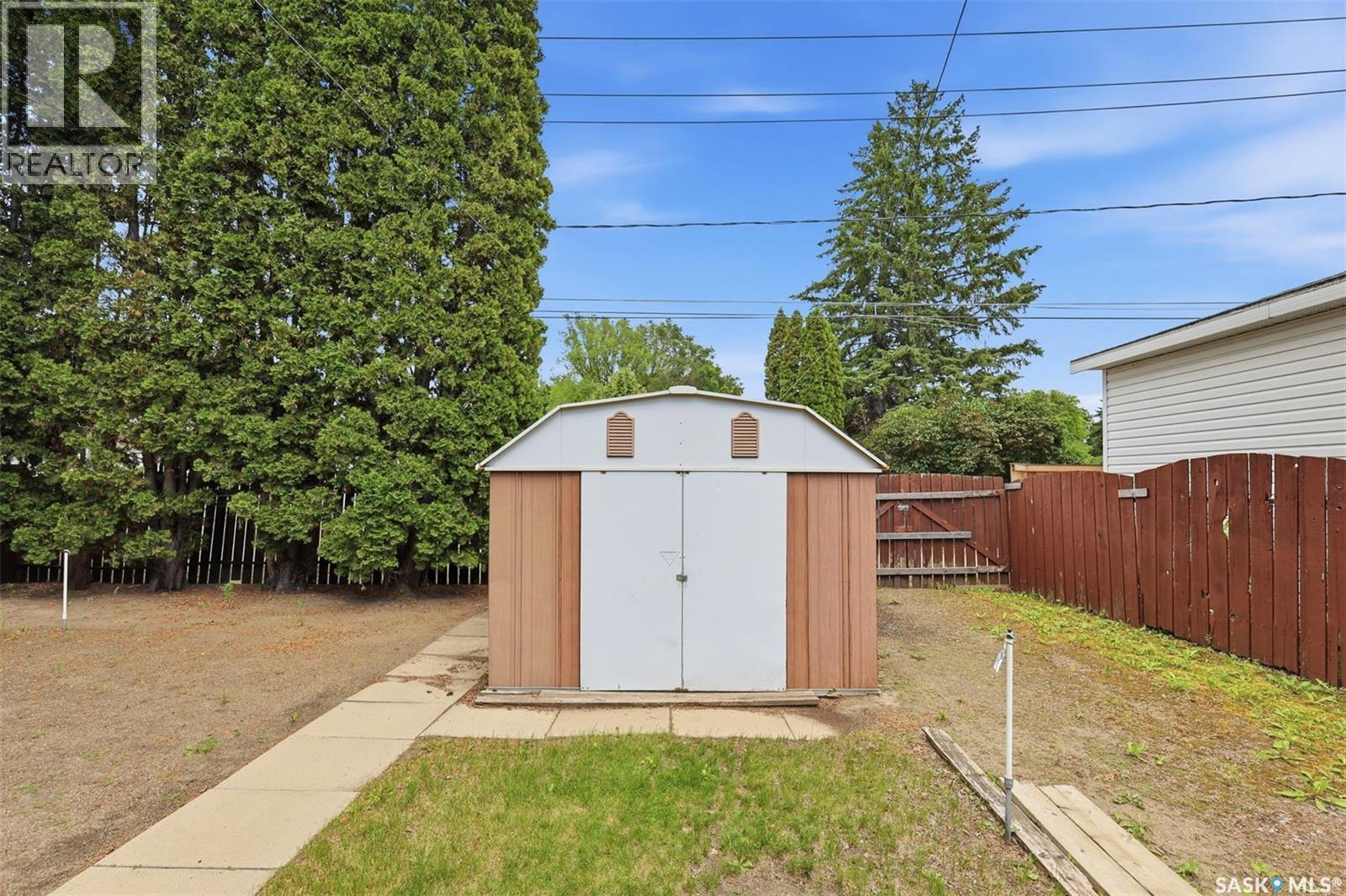 908 X Avenue N, Saskatoon, SK