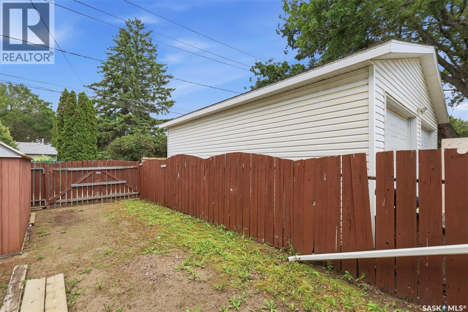 908 X Avenue N, Saskatoon, SK