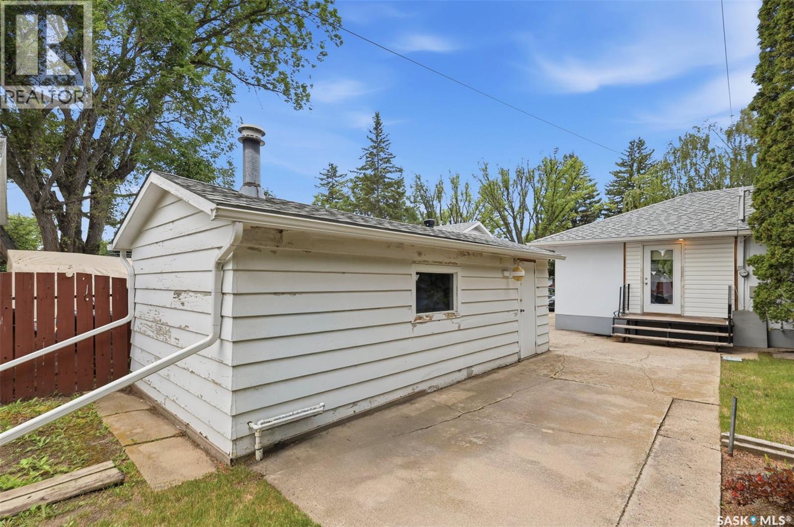 908 X Avenue N, Saskatoon, SK