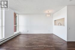 LIVING/DINING AREA - 