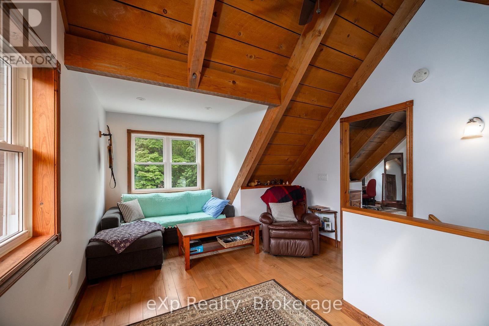 720232 Sideroad 20, Chatsworth, ON