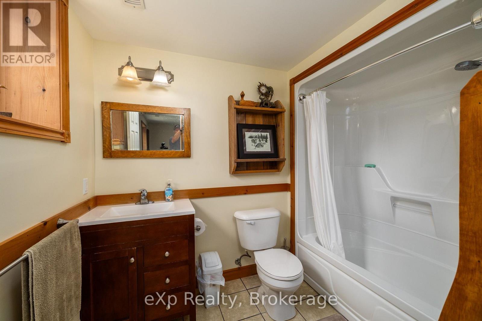720232 Sideroad 20, Chatsworth, ON