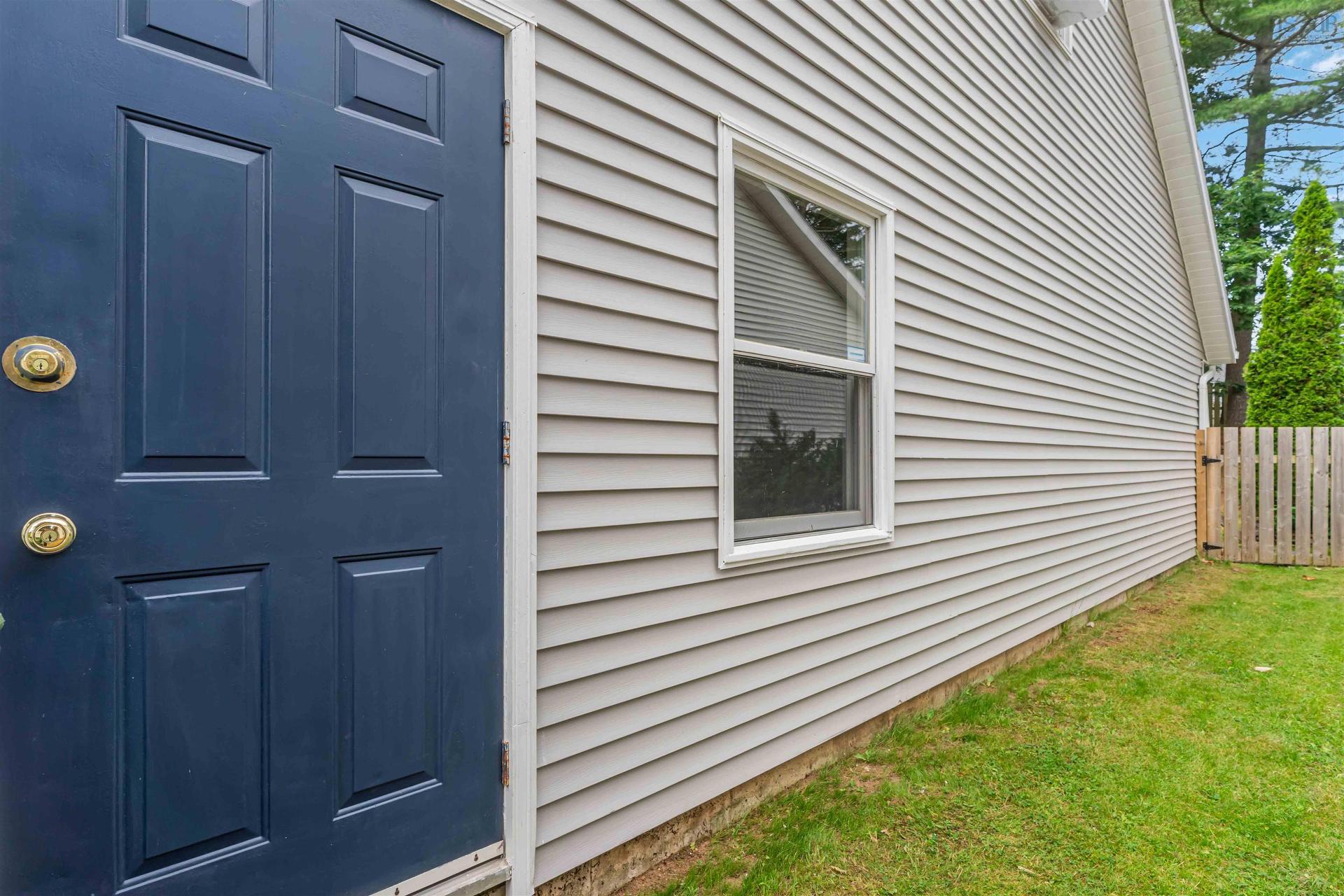 1553 Meghan Dr, Coldbrook, NS
