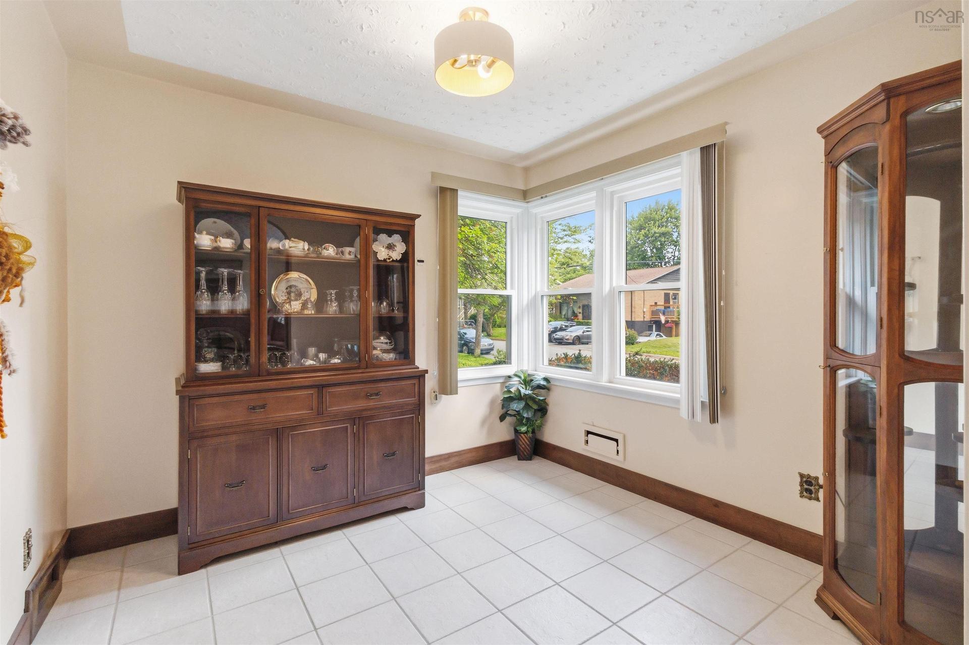 5 Richards Drive, Dartmouth, NS