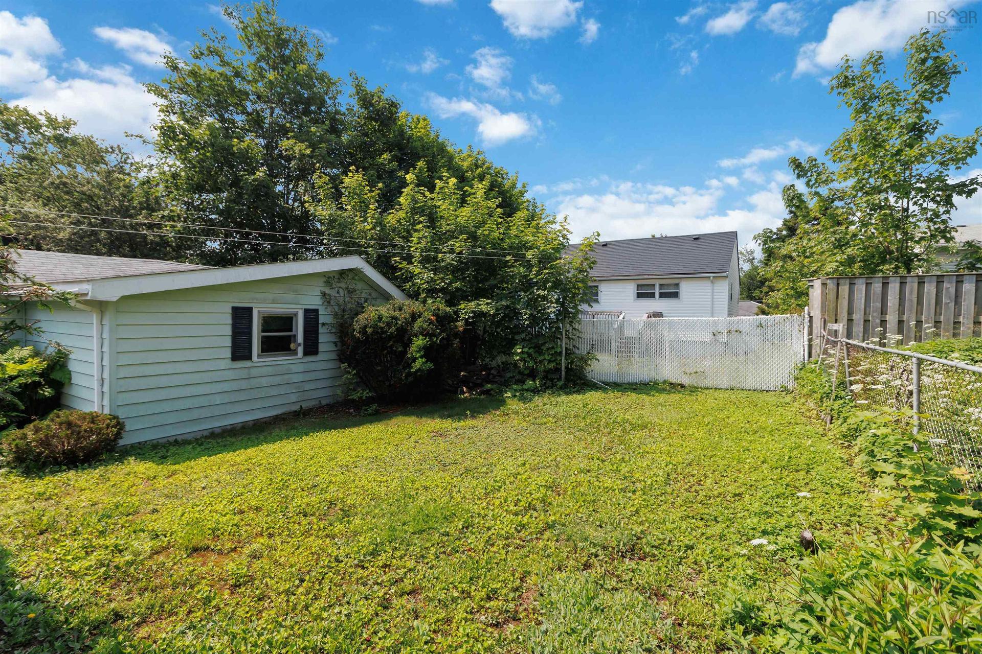 5 Richards Drive, Dartmouth, NS