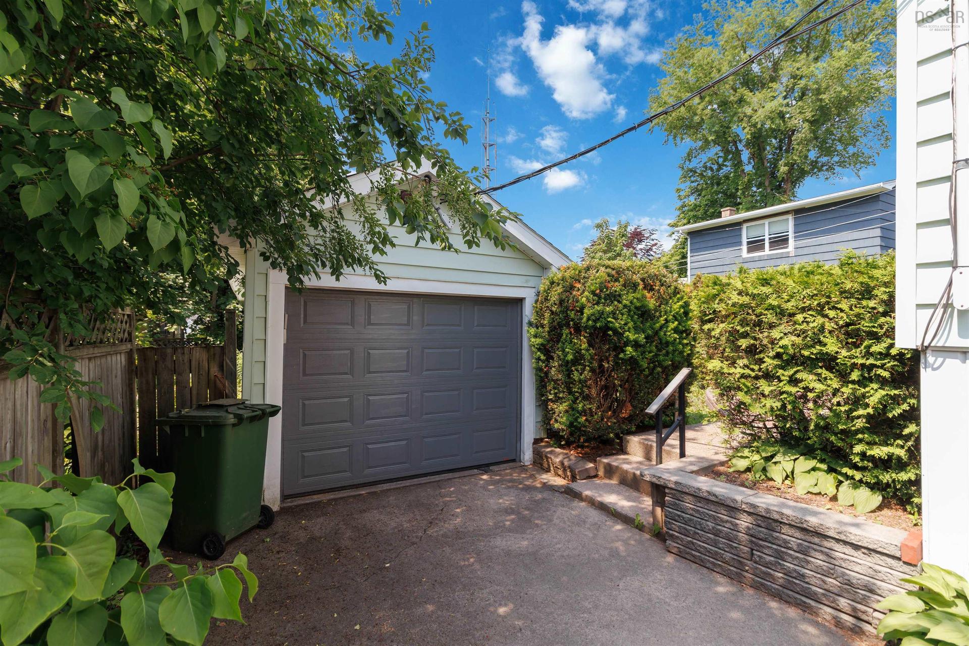 5 Richards Drive, Dartmouth, NS