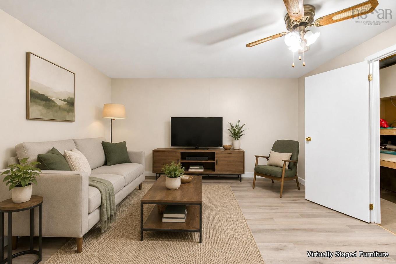 48 Regal Road, Dartmouth, NS - Indoor Photo Showing Living Room