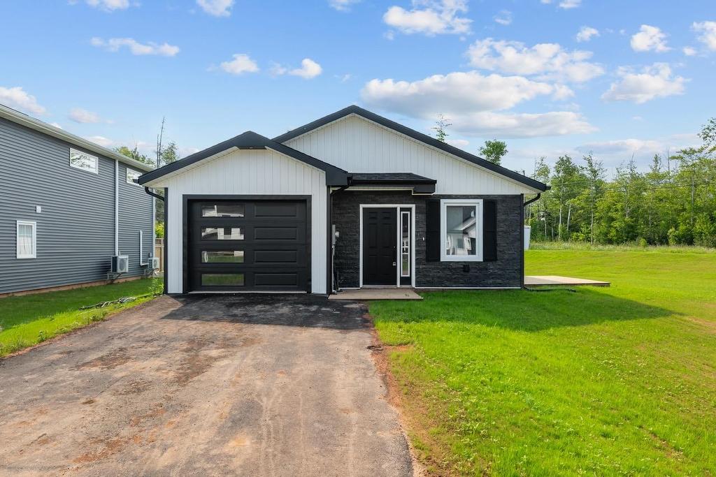 2 Balderston Court, Stratford, PE