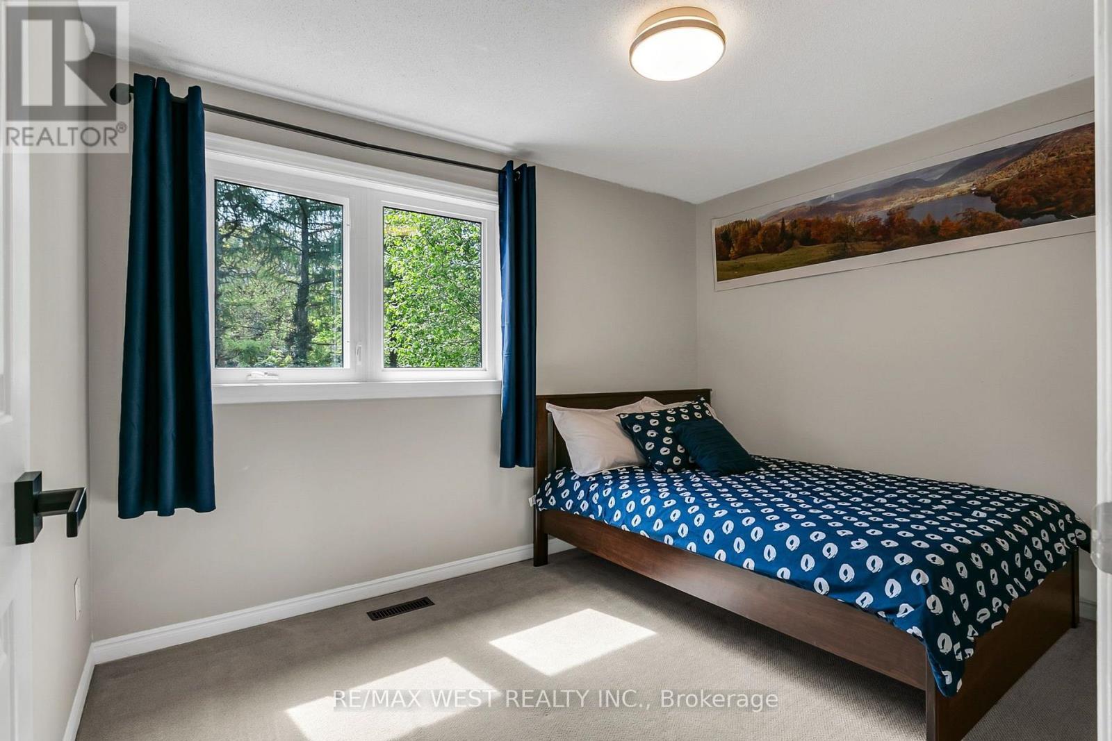 930 Maramis Court, Mississauga, ON