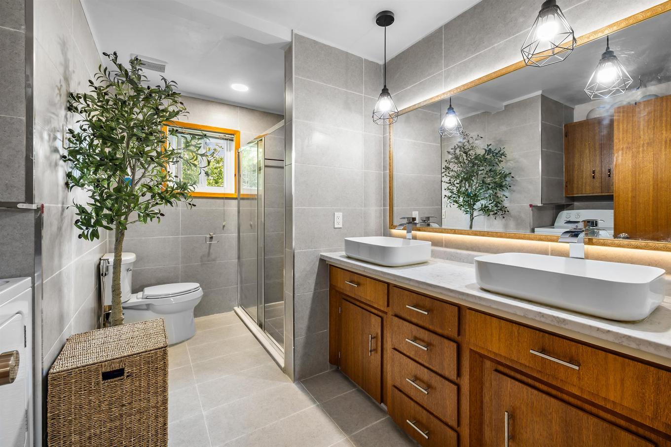 21 Kirkwood Drive, Charlottetown, PE - Indoor Photo Showing Bathroom