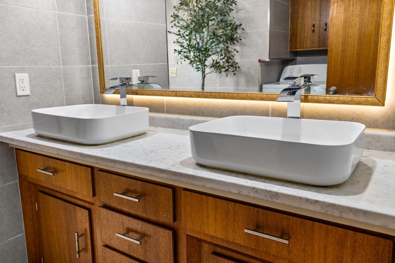 21 Kirkwood Drive, Charlottetown, PE - Indoor Photo Showing Bathroom