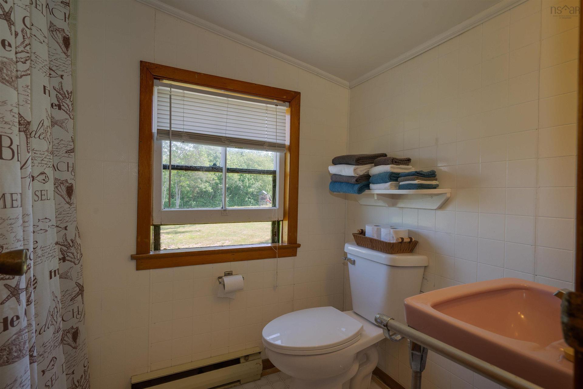 234 Highway 1, Smiths Cove, NS
