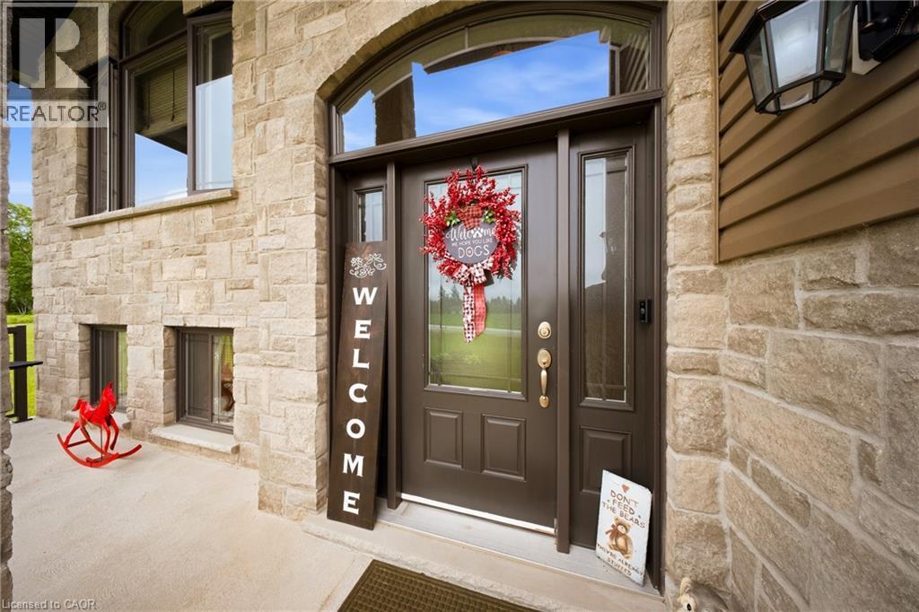 206 Meredith Way, Grey, ON - Outdoor With Exterior
