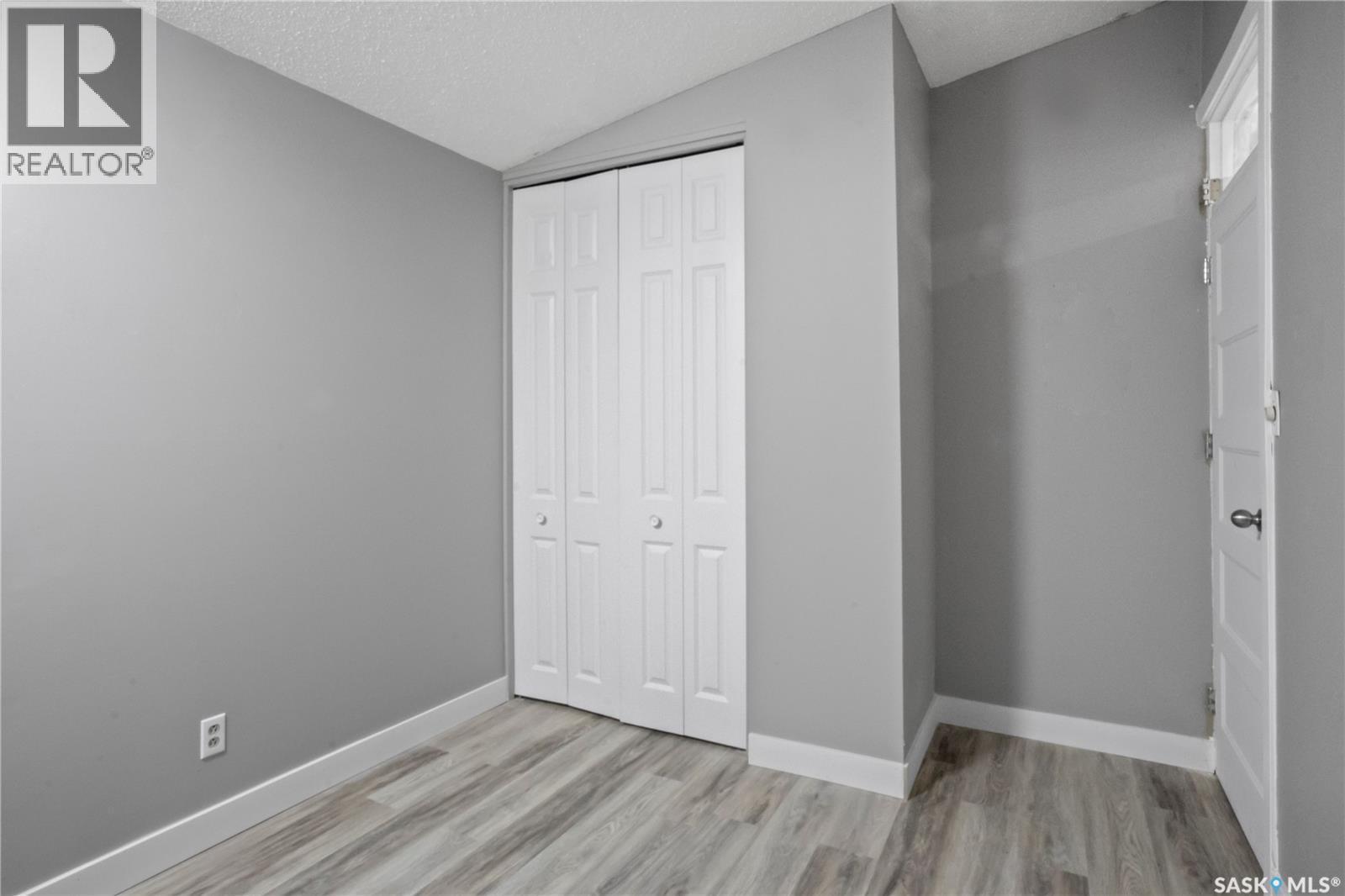 2905 Grant Road, Regina, SK - Indoor Photo Showing Other Room