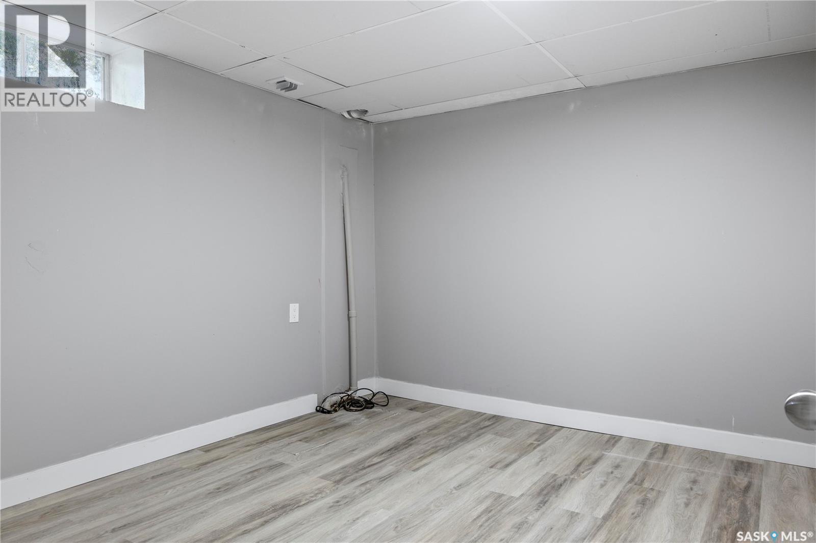 2905 Grant Road, Regina, SK - Indoor Photo Showing Other Room