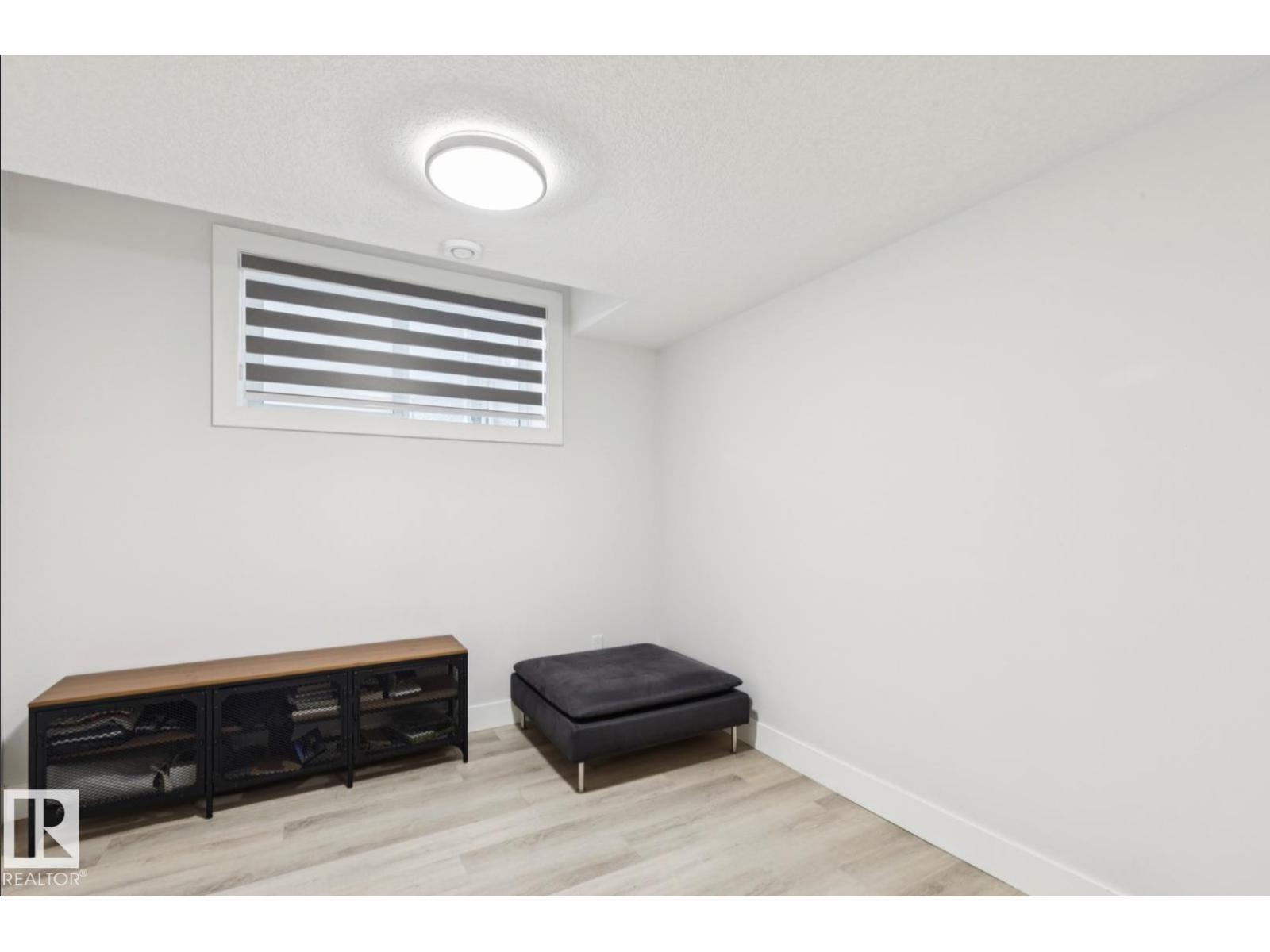 9751 223 St Nw, Edmonton, AB