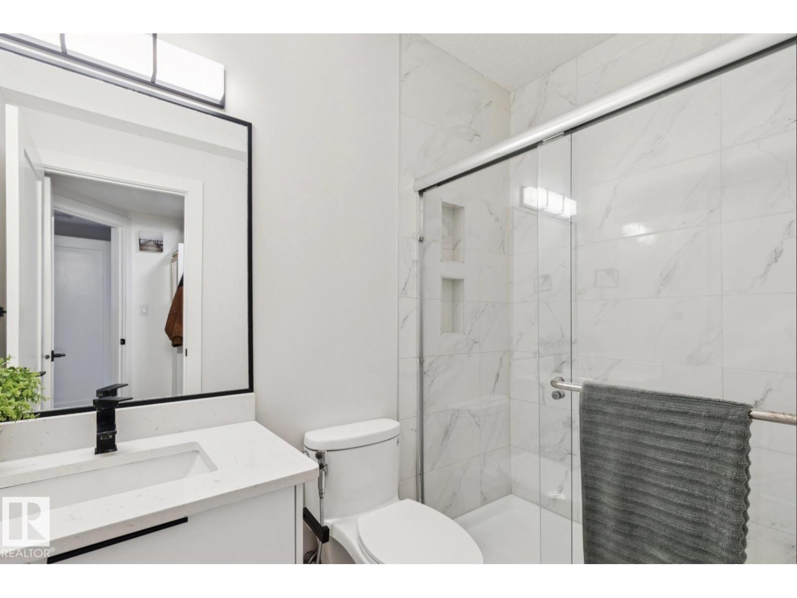 9751 223 St Nw, Edmonton, AB