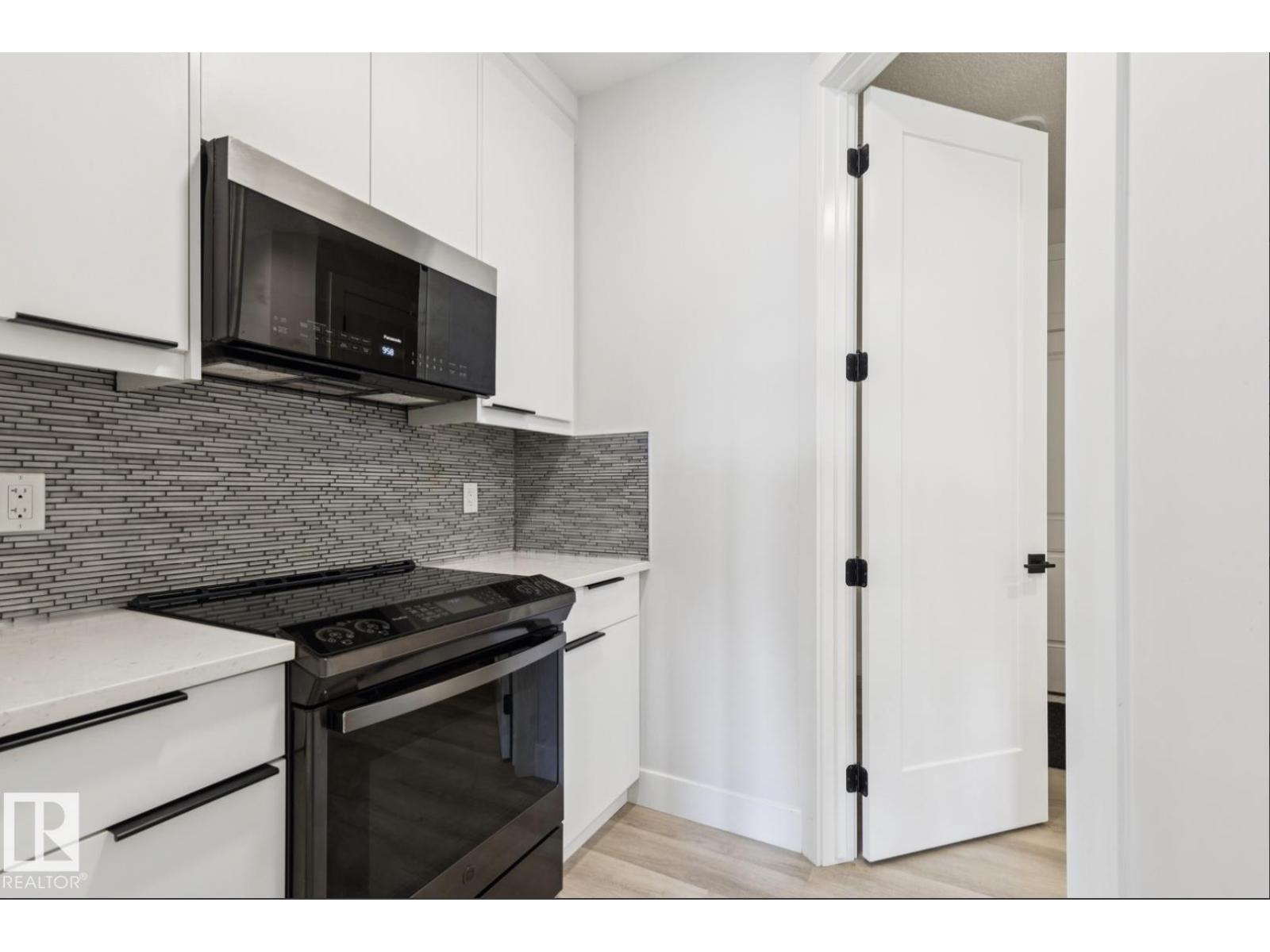 9751 223 St Nw, Edmonton, AB
