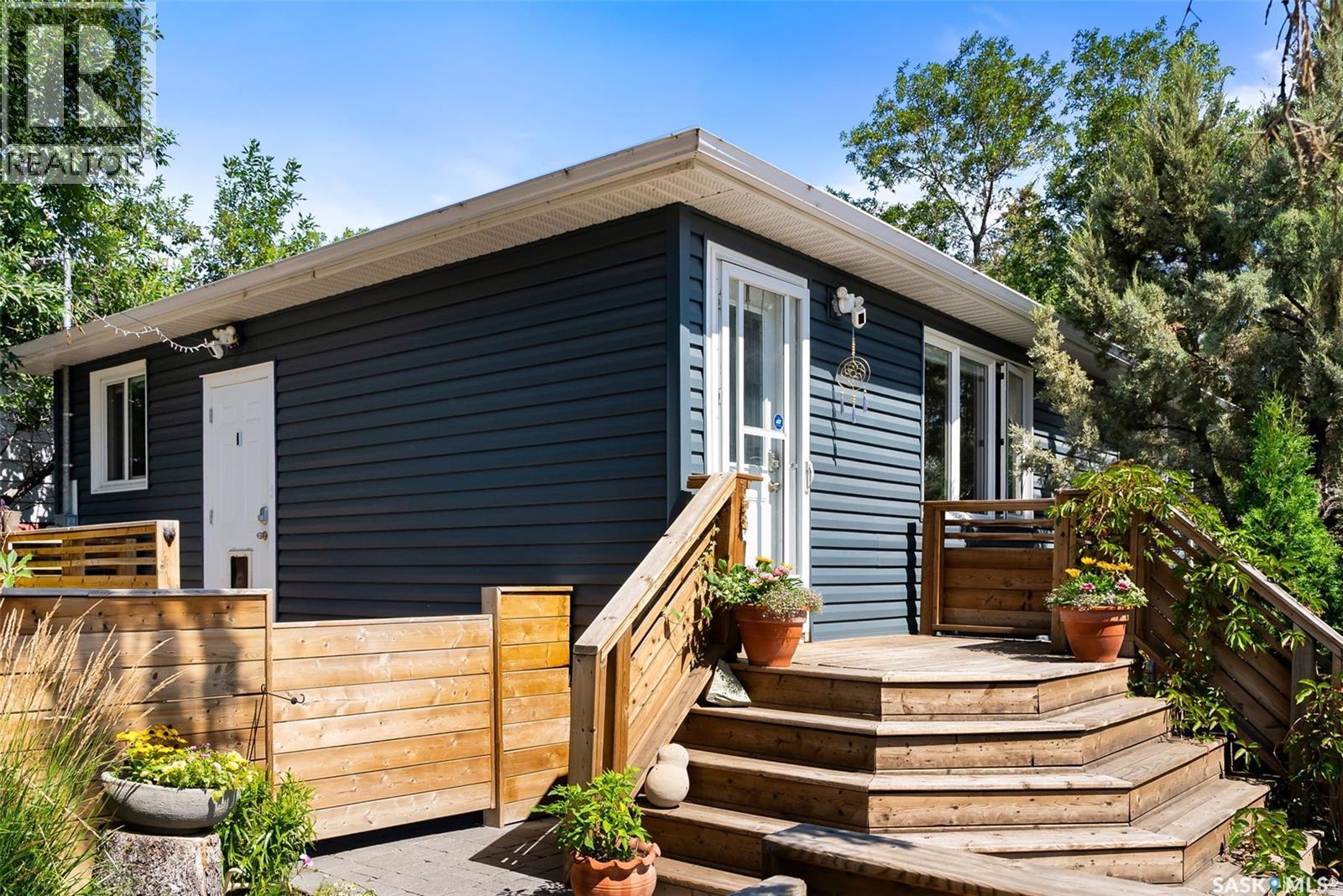 108 Douglas Avenue E, Regina, SK