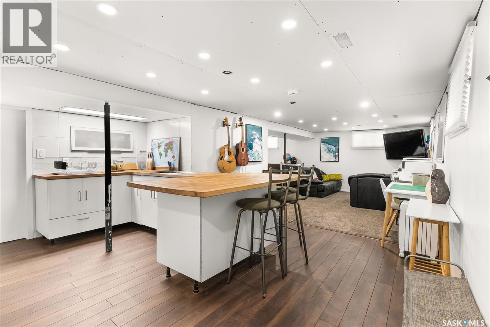 108 Douglas Avenue E, Regina, SK