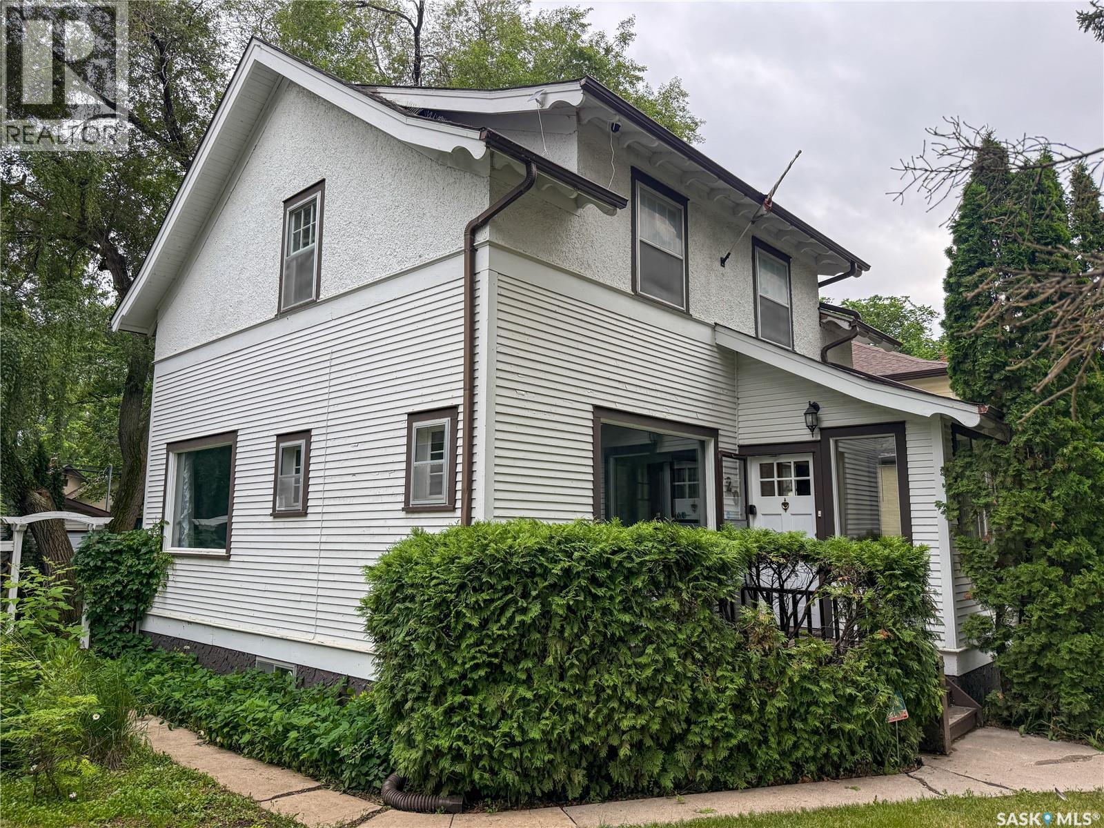120 8Th Street E, Saskatoon, SK