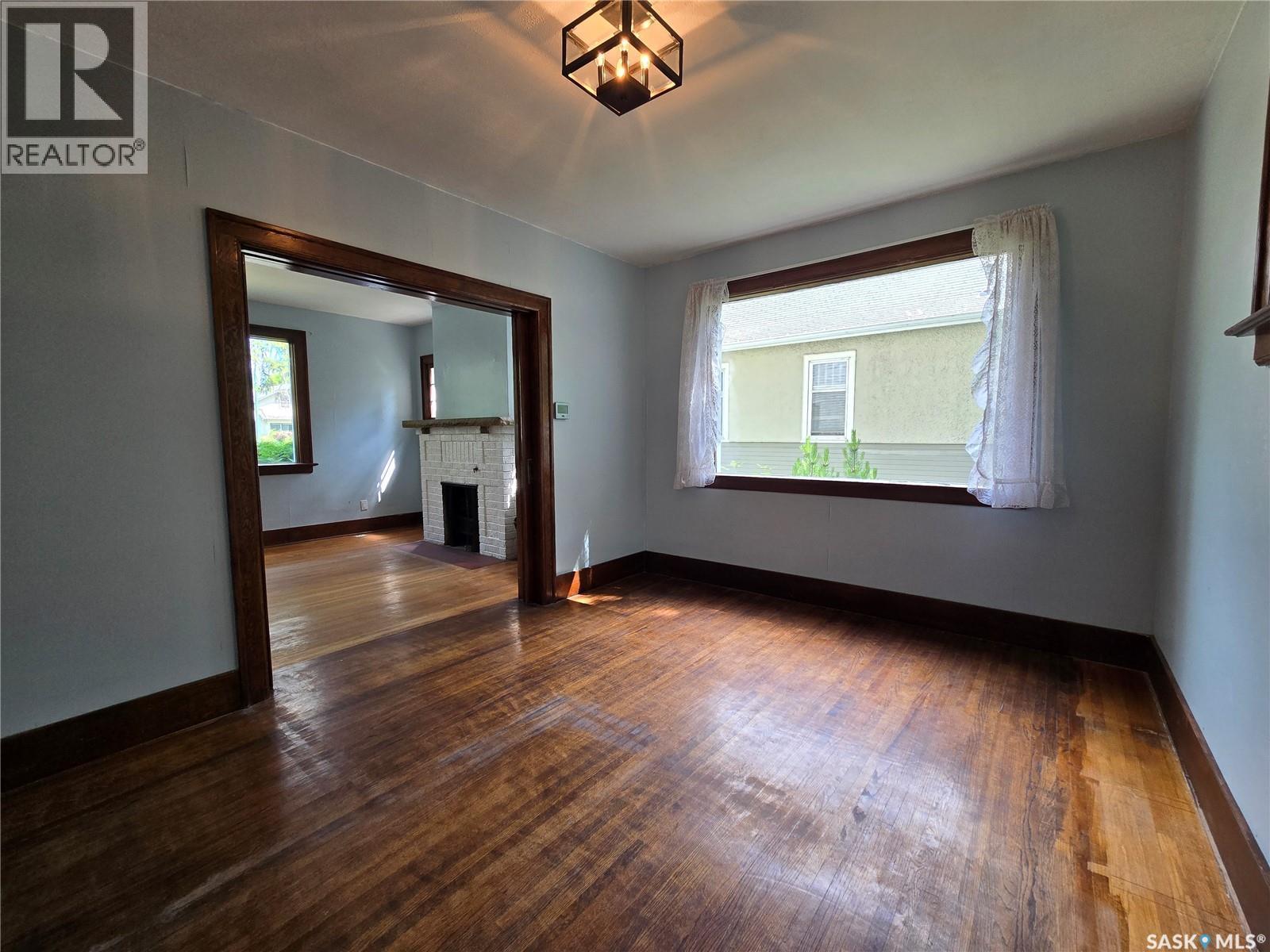 120 8Th Street E, Saskatoon, SK