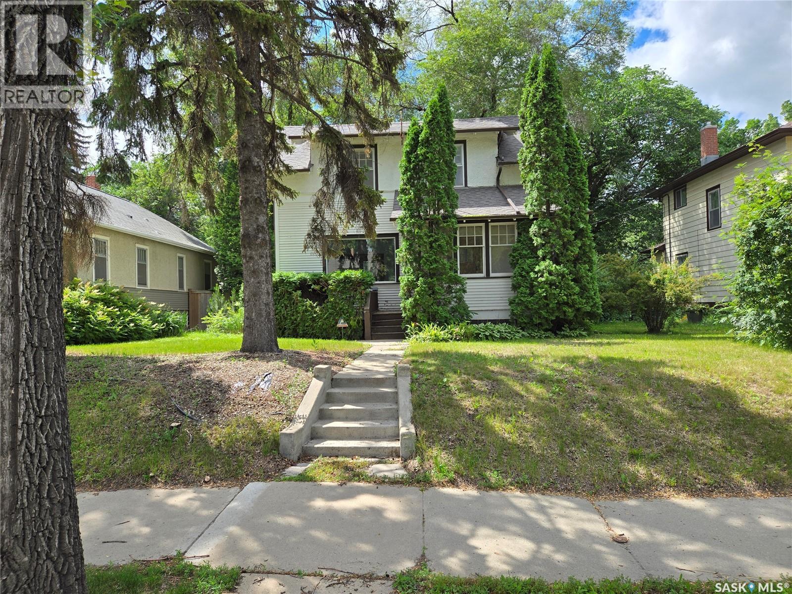 120 8Th Street E, Saskatoon, SK