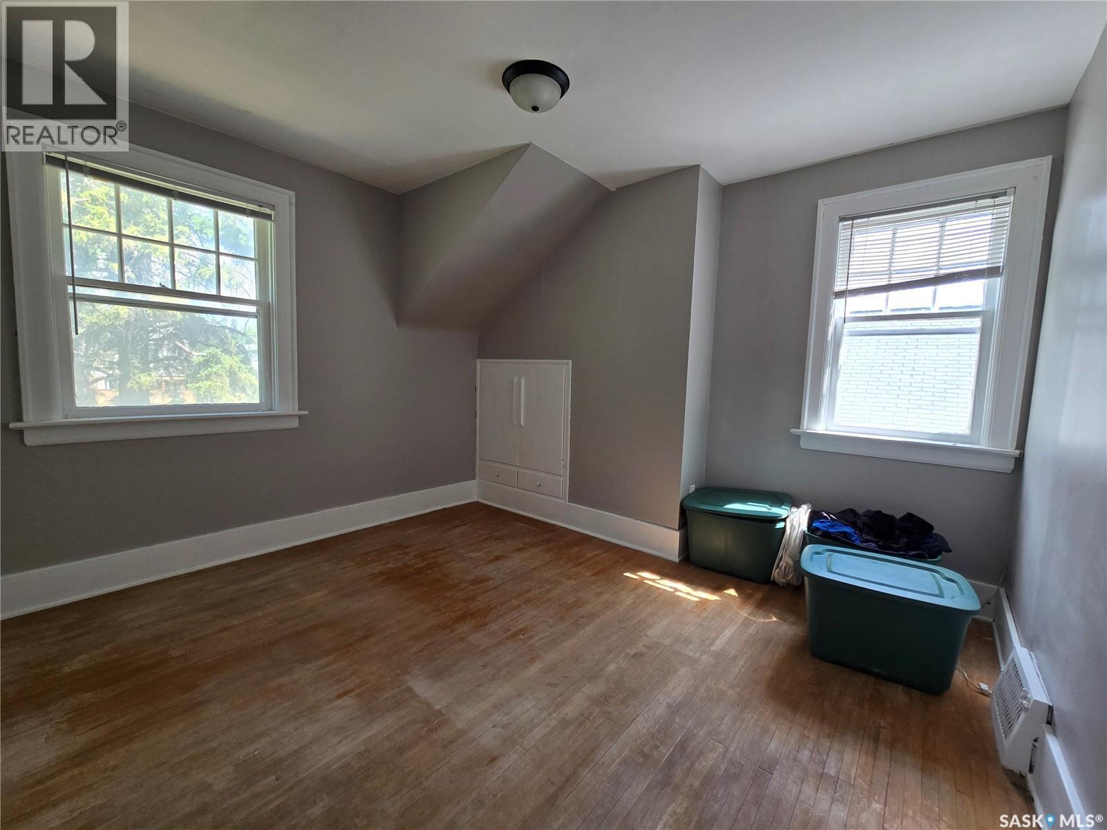 120 8Th Street E, Saskatoon, SK