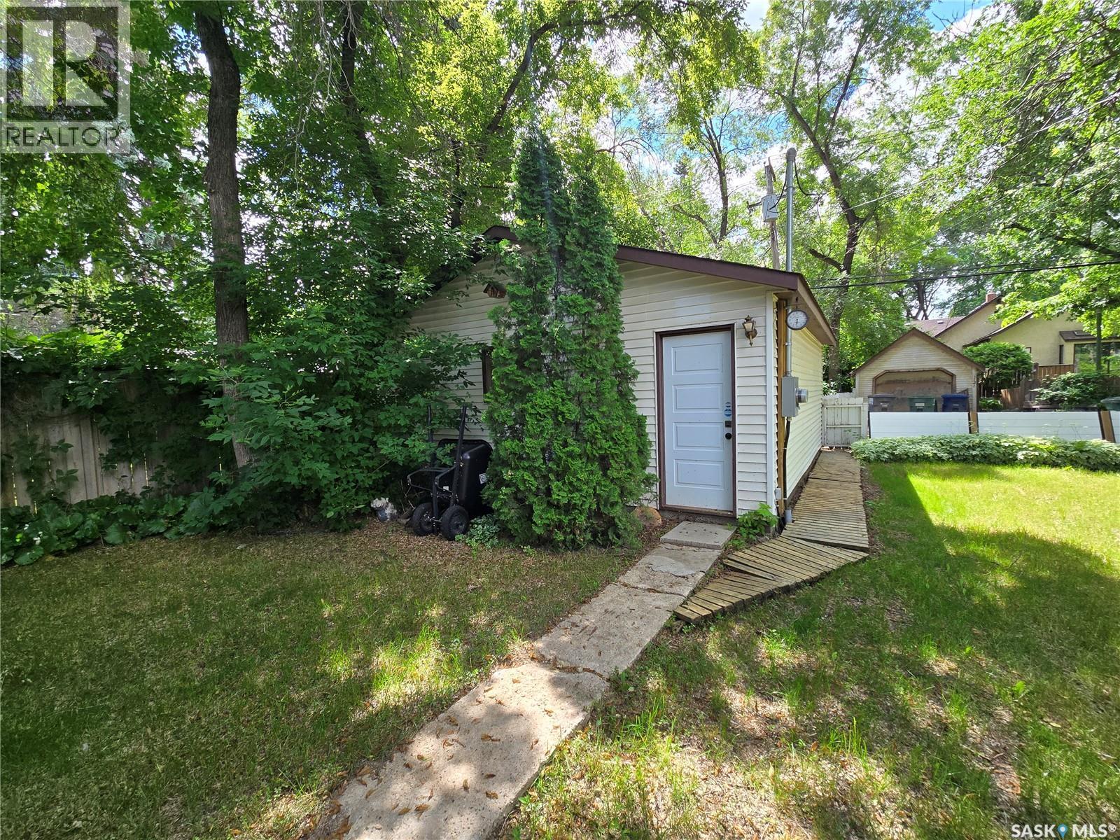 120 8Th Street E, Saskatoon, SK