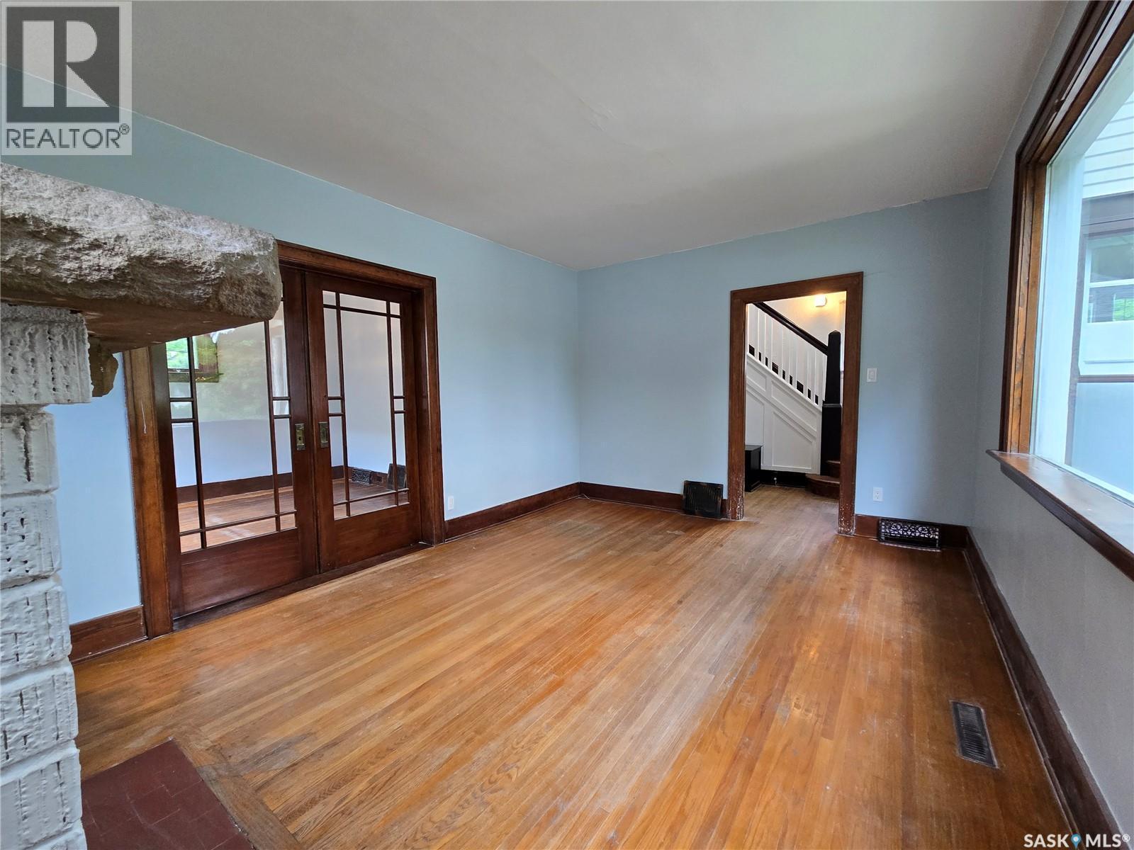 120 8Th Street E, Saskatoon, SK