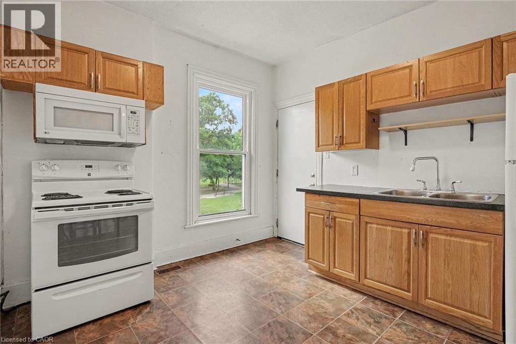 22 Stinson Street, Hamilton, ON - Indoor Photo Showing Kitchen With Double Sink