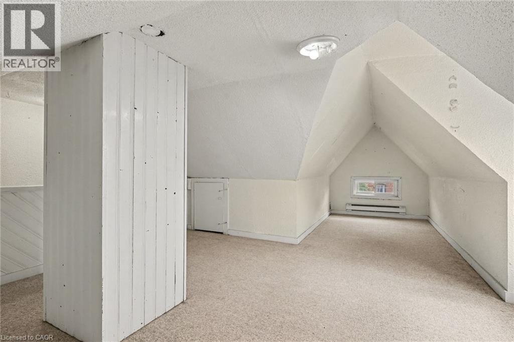 22 Stinson Street, Hamilton, ON - Indoor Photo Showing Other Room