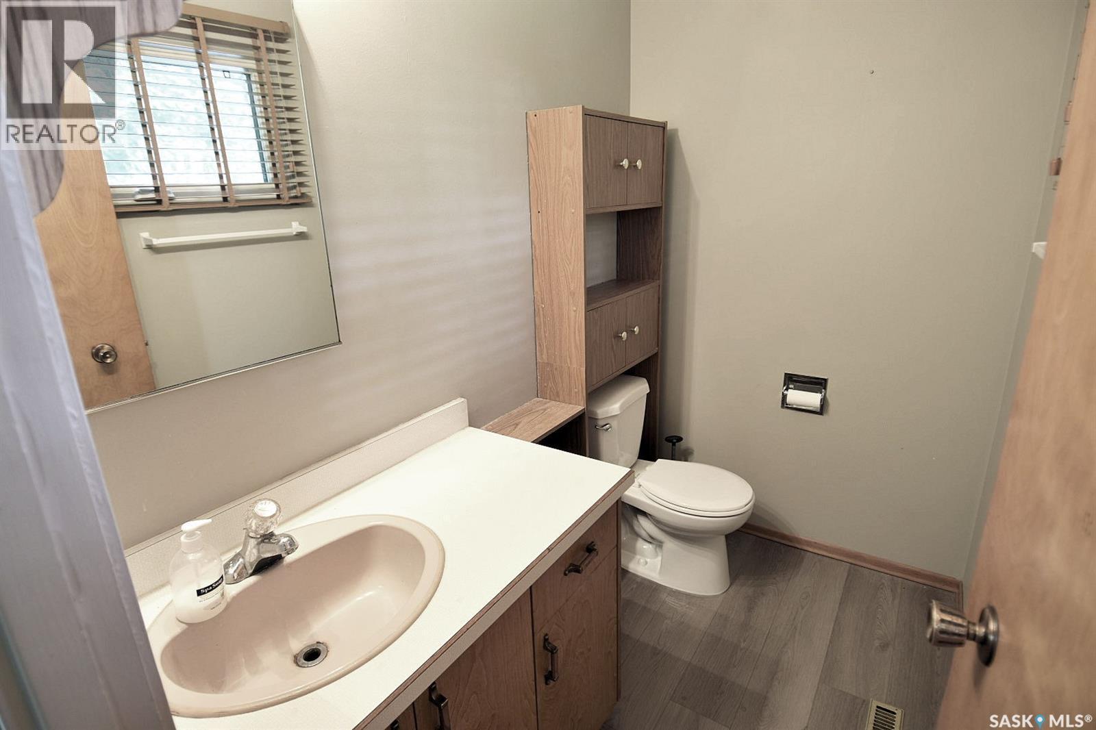 352 Carleton Drive, Saskatoon, SK