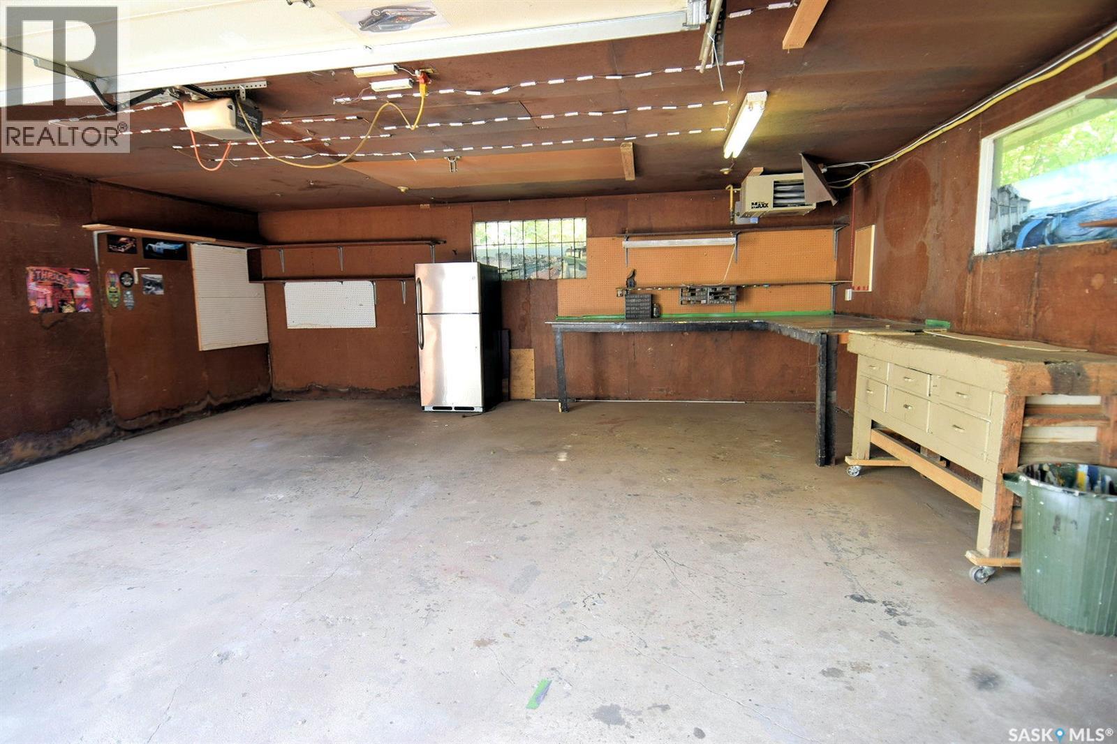 352 Carleton Drive, Saskatoon, SK