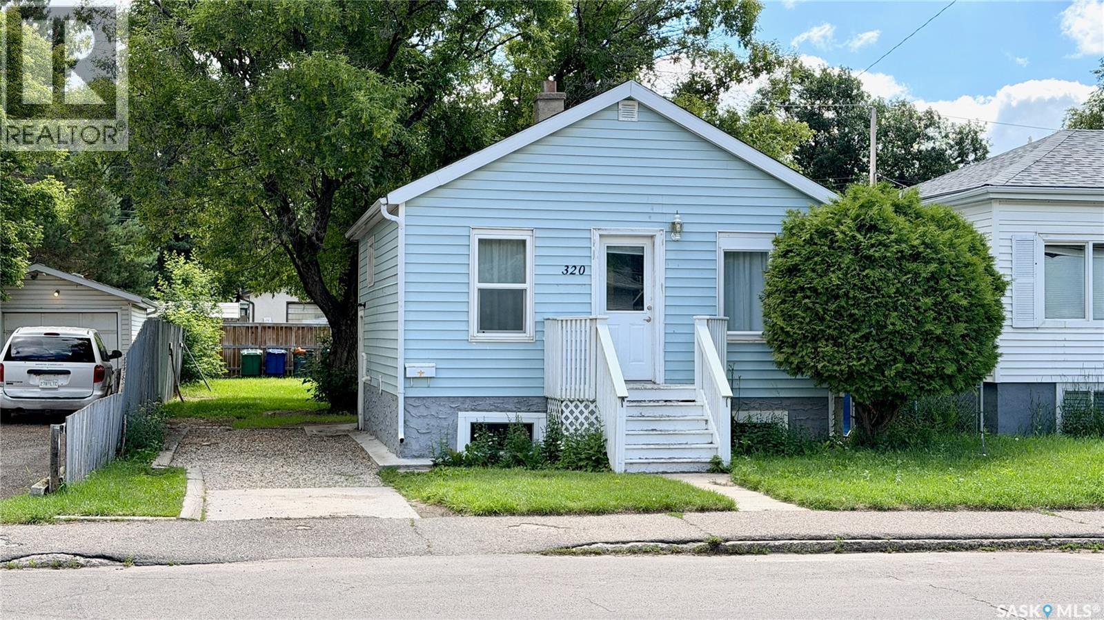 320 M Avenue N, Saskatoon, SK