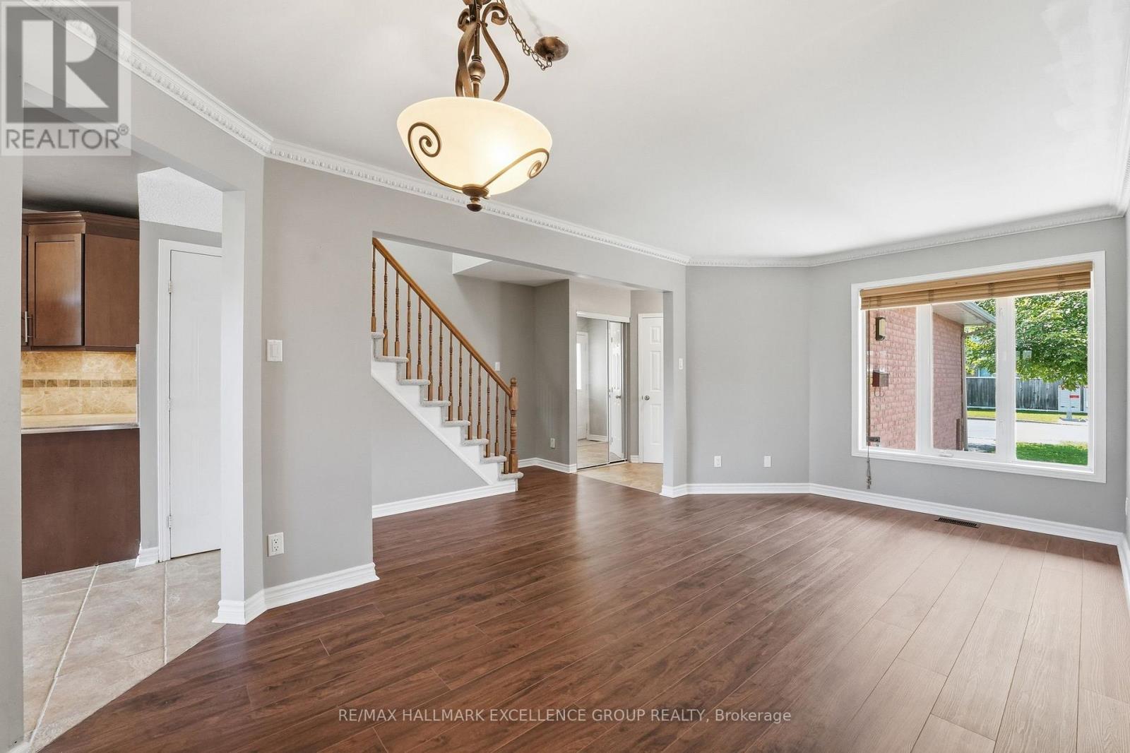 887 Nesting Way, Ottawa, ON