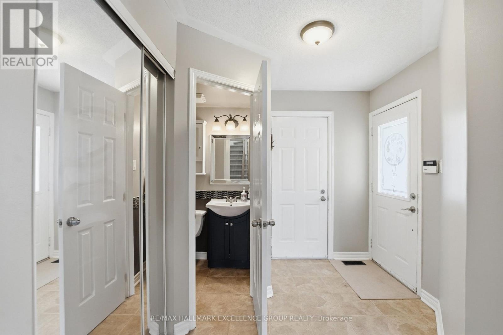 887 Nesting Way, Ottawa, ON