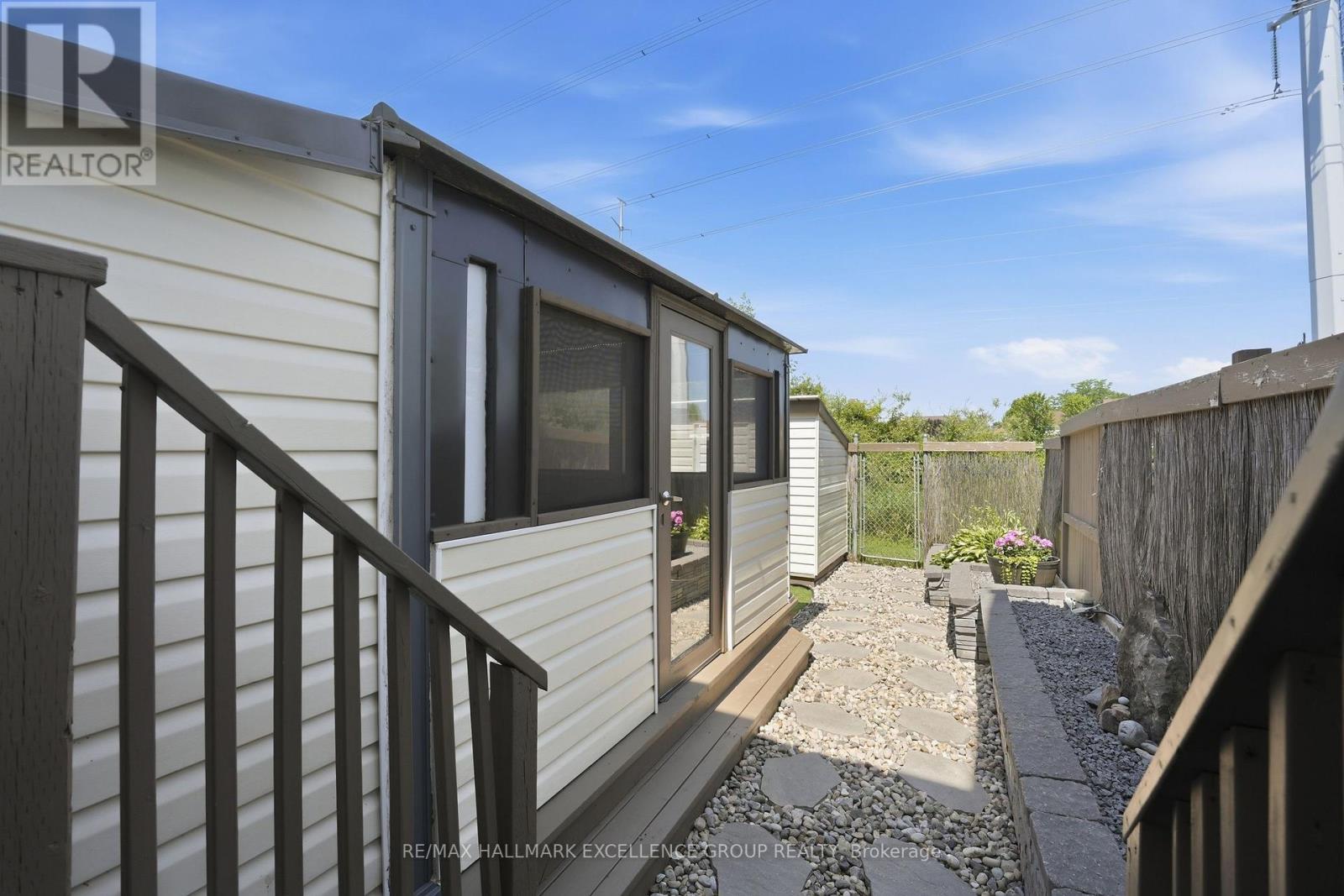 887 Nesting Way, Ottawa, ON