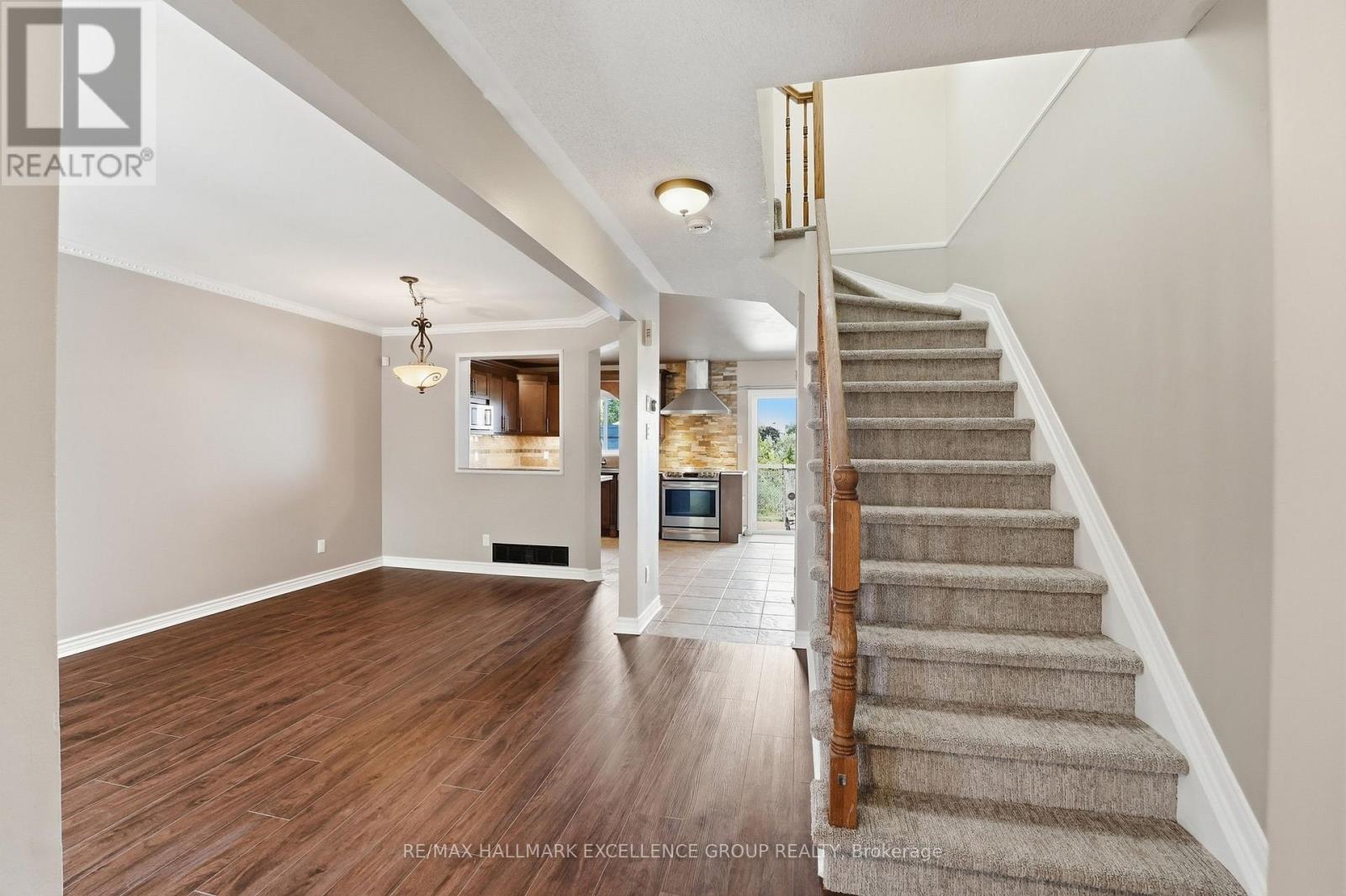 887 Nesting Way, Ottawa, ON
