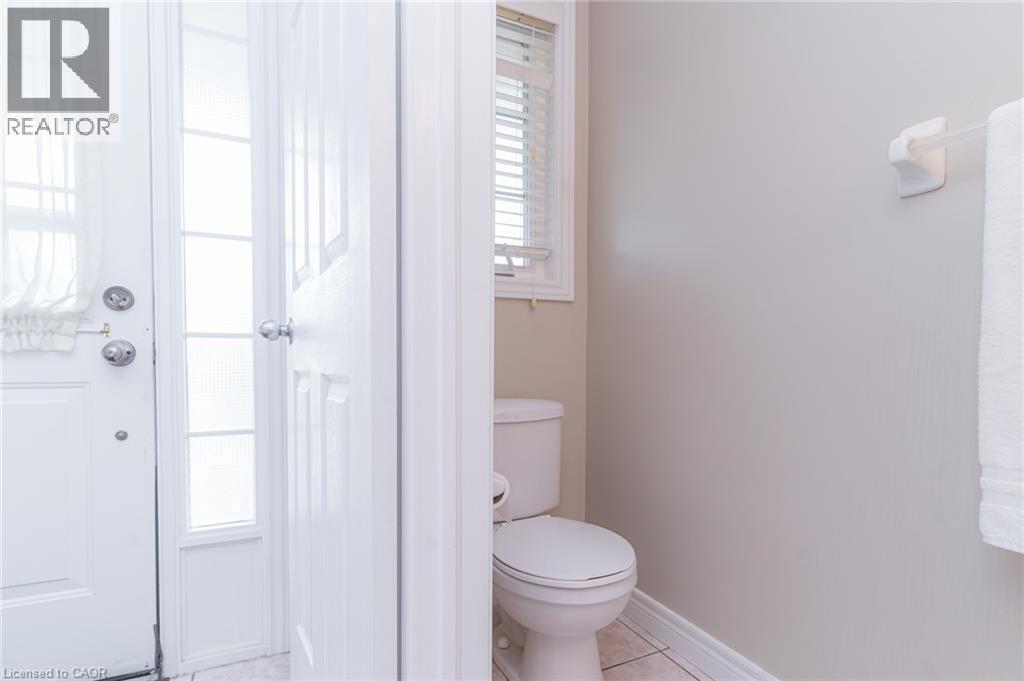 Image quality insufficient for description - 566 Avignon Place, Waterloo, ON