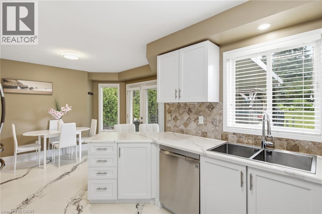 196 Harwood Road, Cambridge, ON - Indoor Photo Showing Kitchen With Double Sink