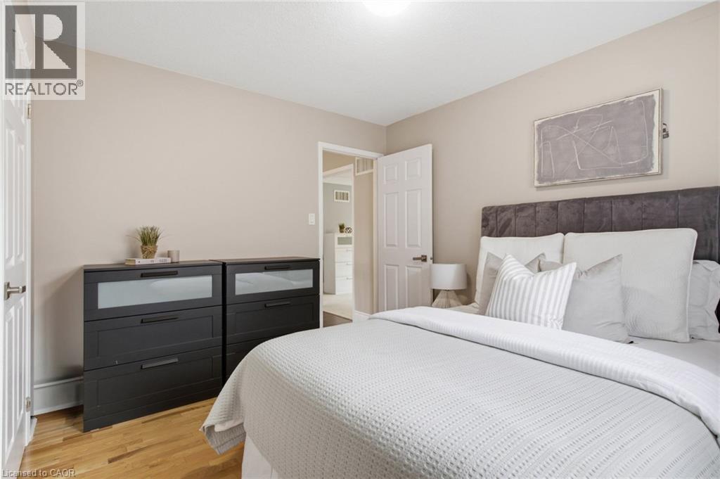 196 Harwood Road, Cambridge, ON - Indoor Photo Showing Bedroom
