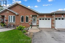 9 KINSMAN COURT S Pelham (Fonthill), ON L0S 1E3