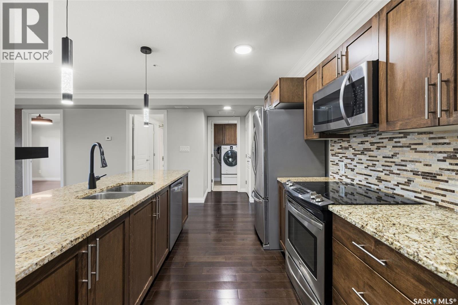 325 5303 Universal Crescent, Regina, SK