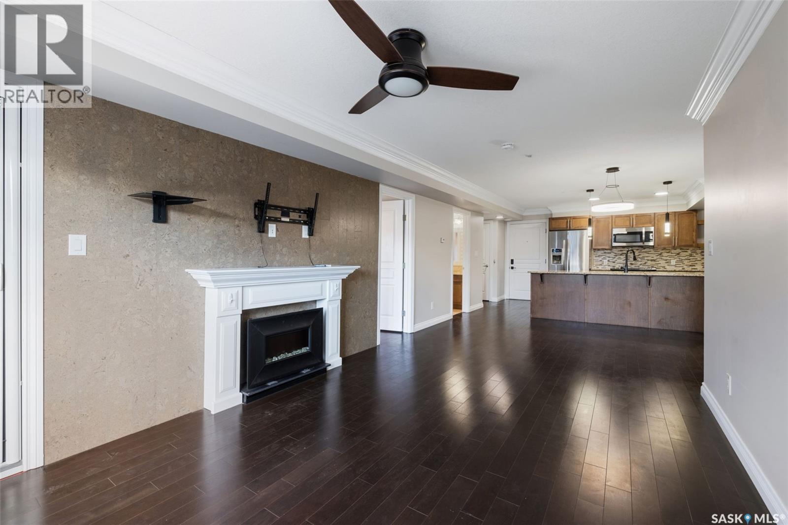 325 5303 Universal Crescent, Regina, SK